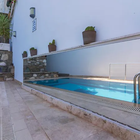 Ionia House Holiday home *