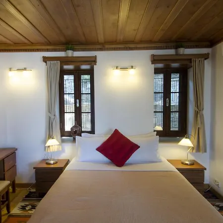 Ionia House